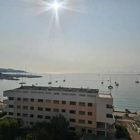 T4, 6 Pers, Vue Mer, 20 M Apartamento Le Lavandou